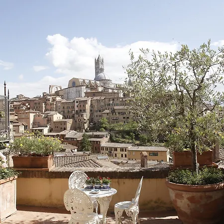 Oda ve Kahvaltı Residenza D'epoca Campo Regio Relais 4*