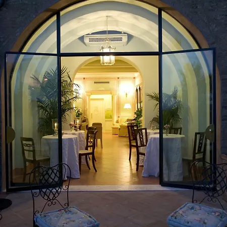 Residenza D'epoca Campo Regio Relais 4* Sienne