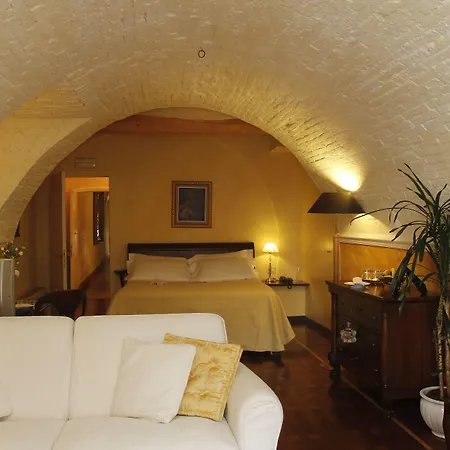 Residenza D'epoca Campo Regio Relais Couette-café Sienne