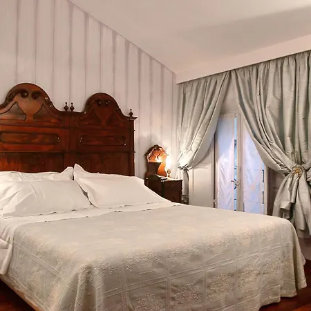 Residenza D'epoca Campo Regio Relais Sienne