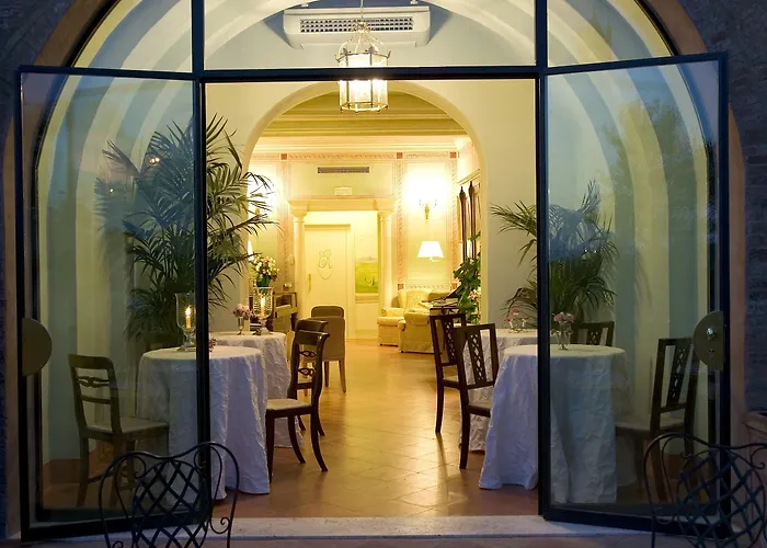 Residenza D'epoca Campo Regio Relais 4* Siena