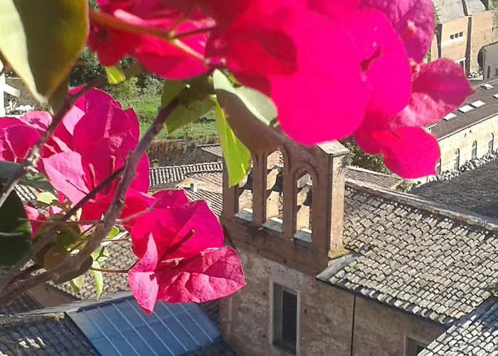 Residenza D'epoca Campo Regio Relais Oda ve Kahvaltı Siena