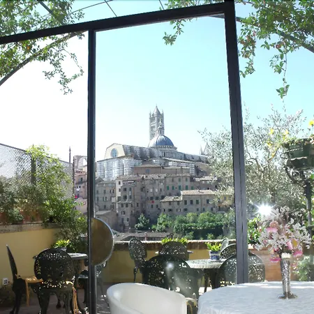 Residenza D'epoca Campo Regio Relais Siena