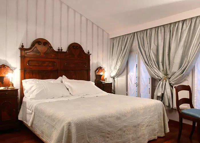 Residenza D'epoca Campo Regio Relais Siena